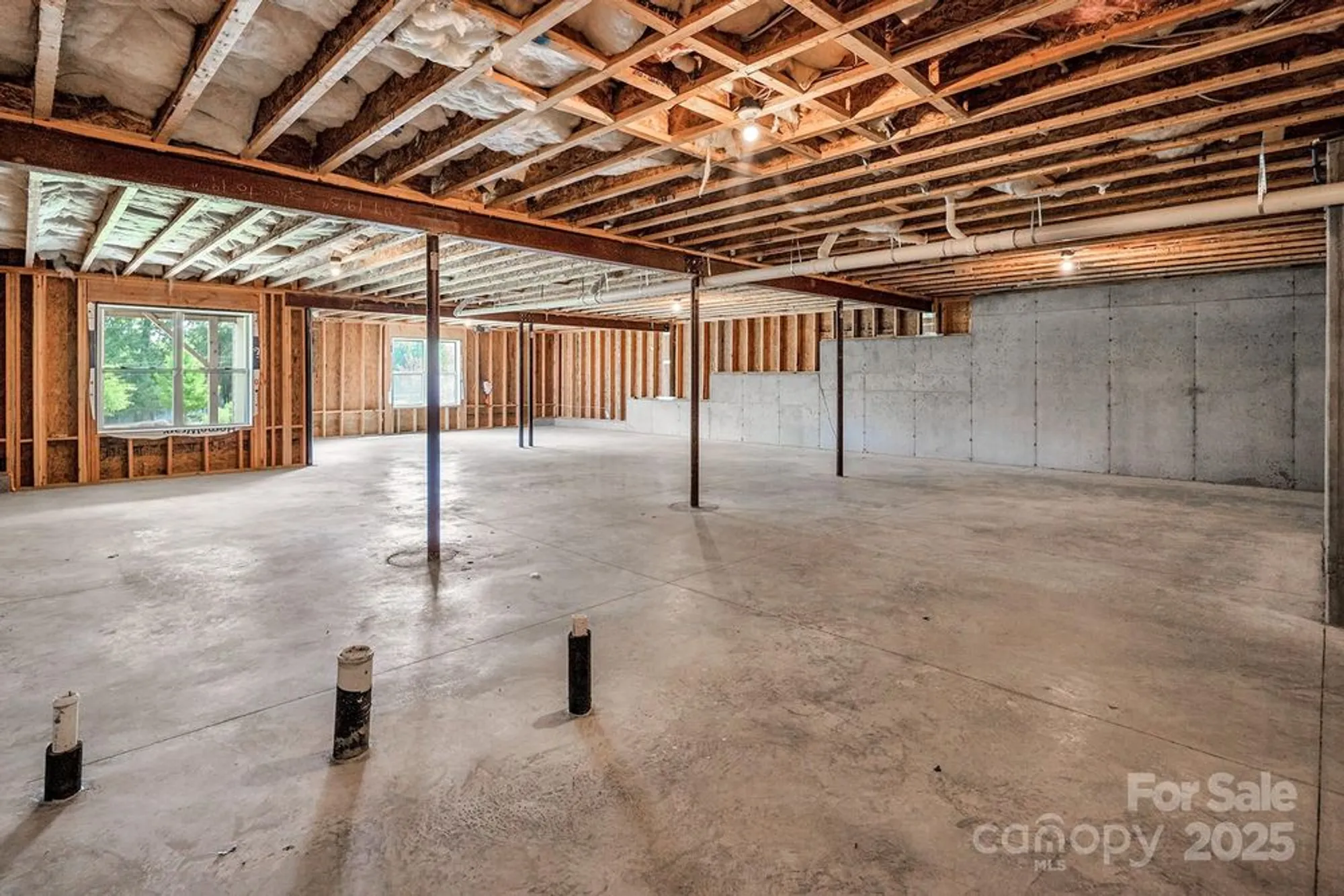 Property Slideshow image 34 of 44 | 14008 little spring ct, Charlotte, NC, 28278