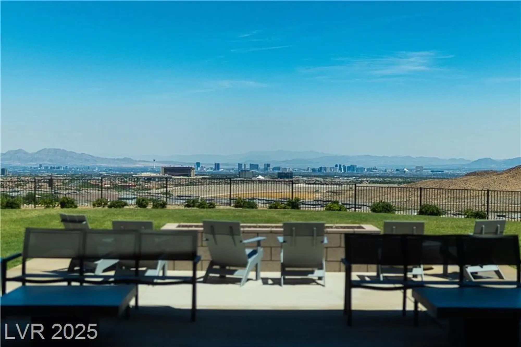 Property Slideshow image 31 of 44 | 12438 heritage bend dr, Las Vegas, NV, 89138