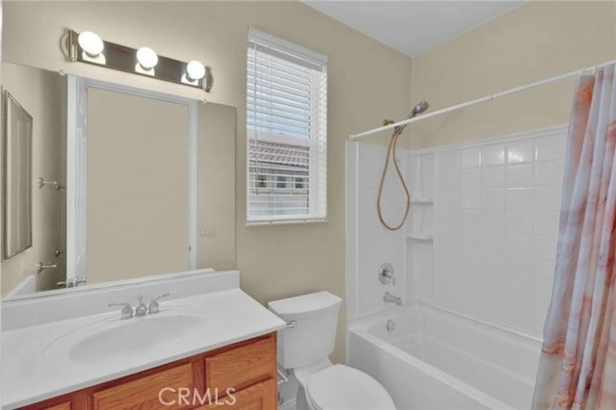 Property Slideshow image 21 of 40 | 11063 semmering ct, Apple Valley, CA, 92308