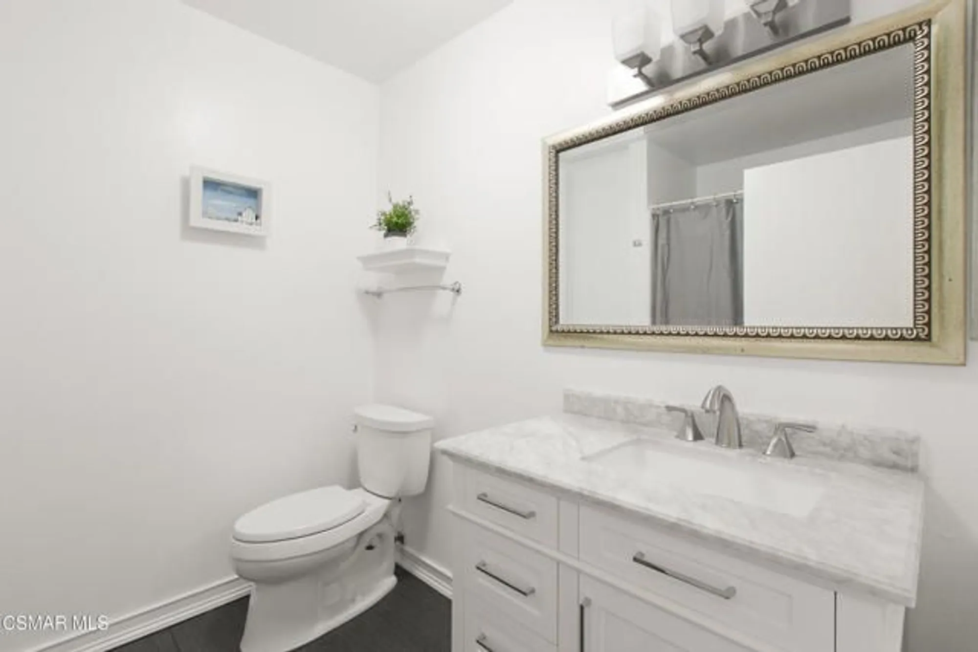 Property Slideshow image 7 of 16 | 286 oakleaf dr apt 22, Thousand Oaks, CA, 91360