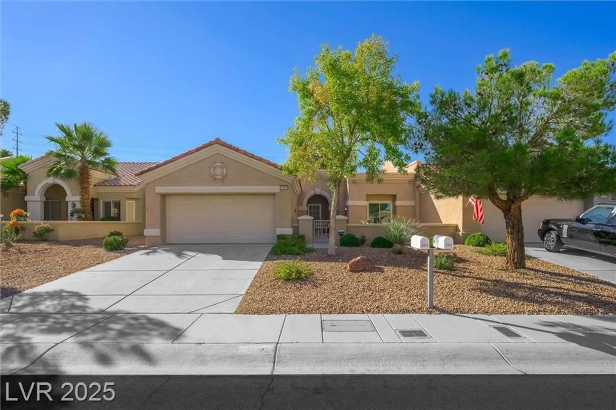 Property Slideshow image 1 of 40 | 2313 sun cliffs st, Las Vegas, NV, 89134
