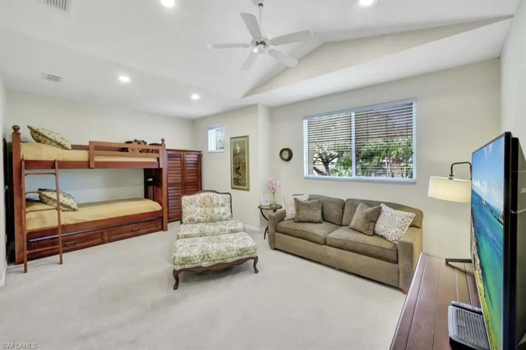 Property Slideshow image 20 of 36 | 3281 crossings ct 201, Bonita Springs, FL, 34134