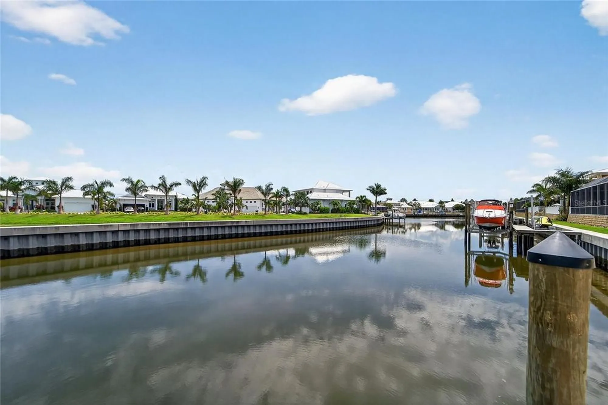 Property Slideshow image 21 of 100 | 5713 tybee island dr, Apollo Beach, FL, 33572