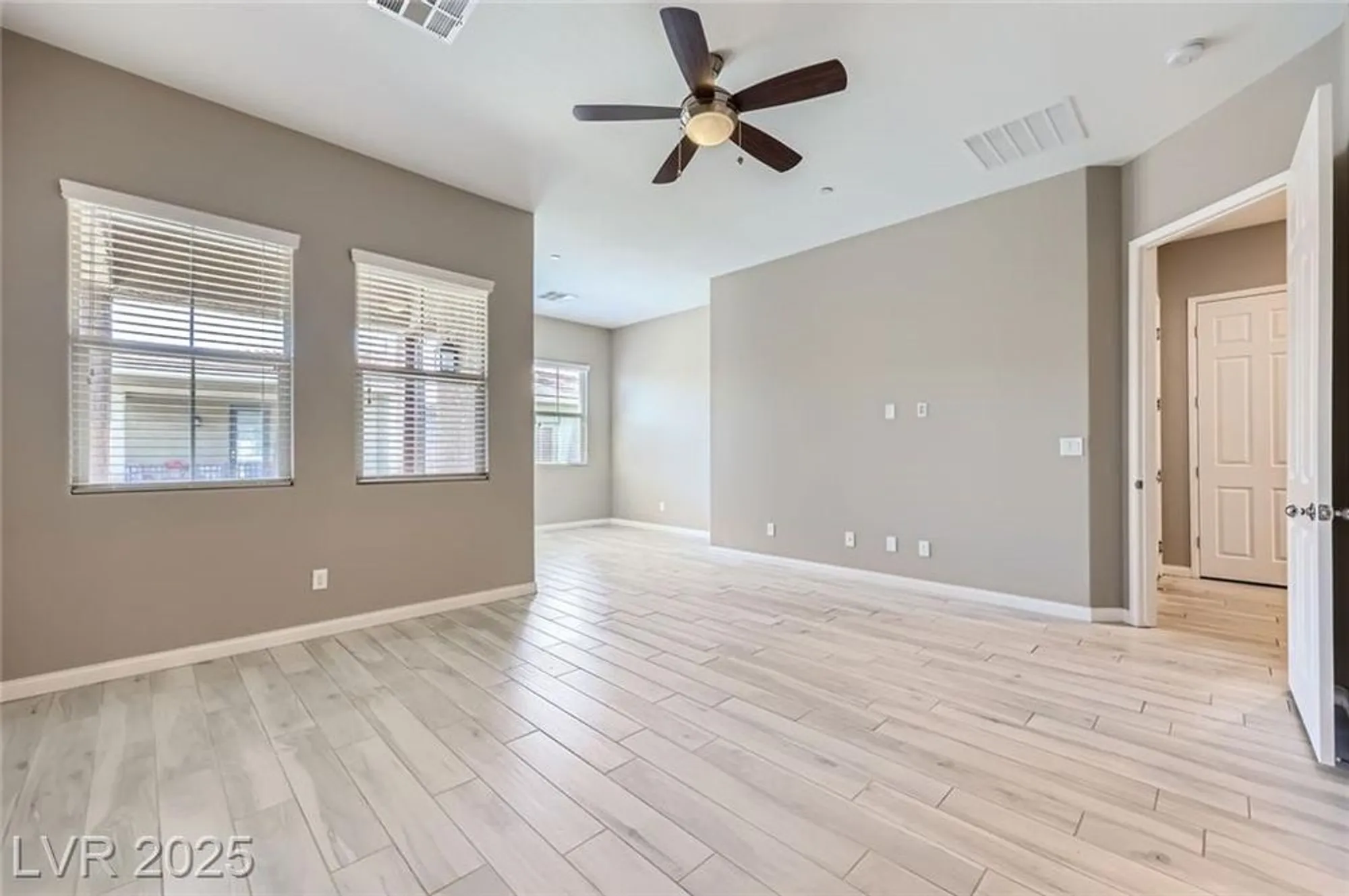 Property Slideshow image 25 of 53 | 738 purple knoll walk, Henderson, NV, 89011