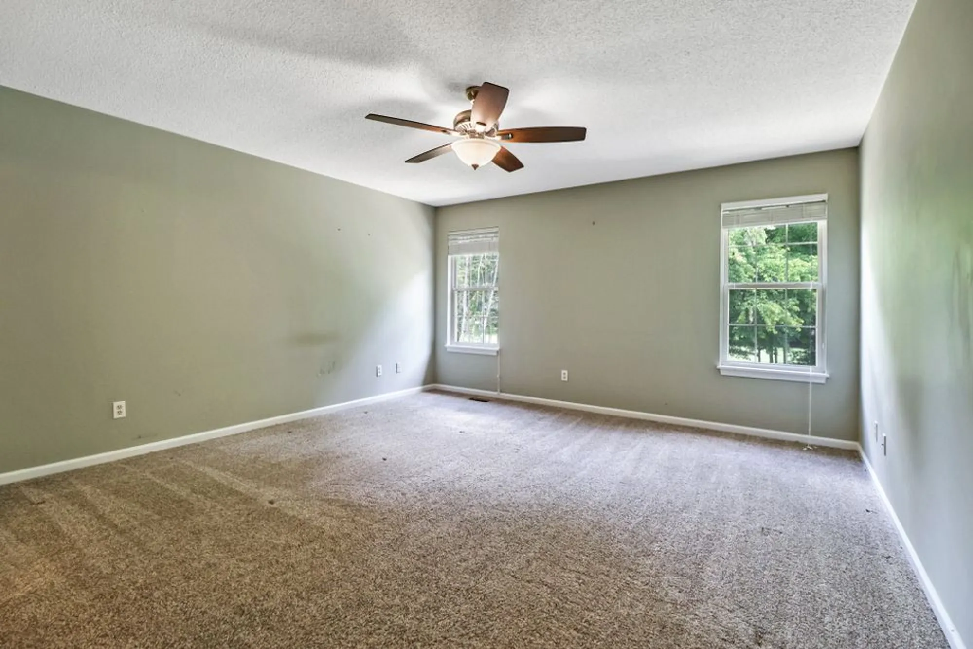 Property Slideshow image 14 of 33 | 104 minetta dr, Crossville, TN, 38558