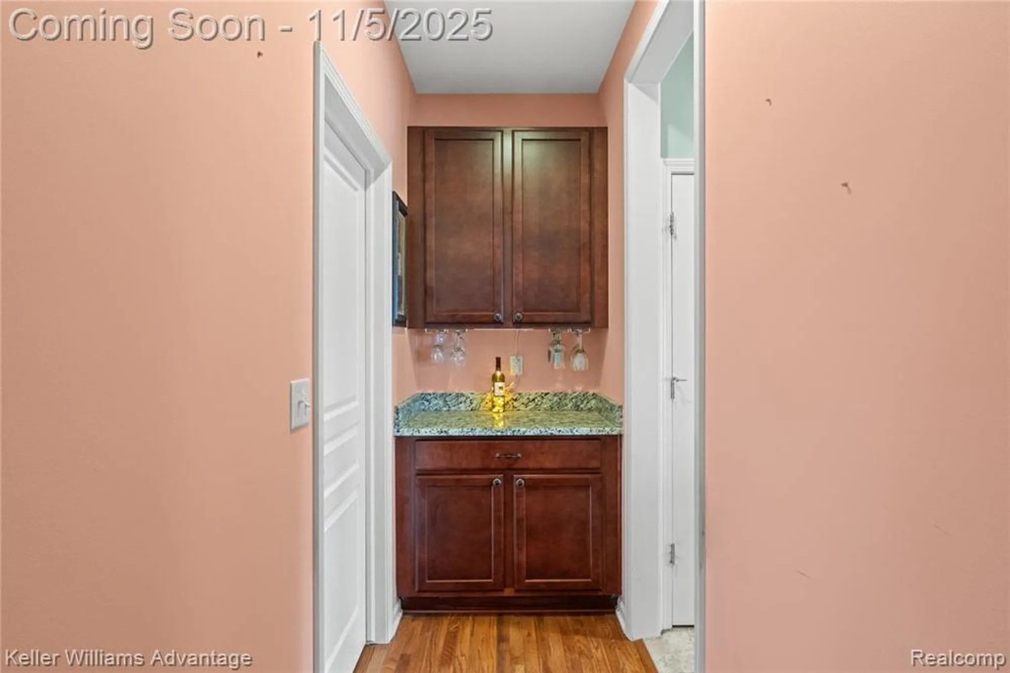 Property Slideshow image 9 of 33 | 6317 prairie dunes dr, Grand Blanc, MI, 48439