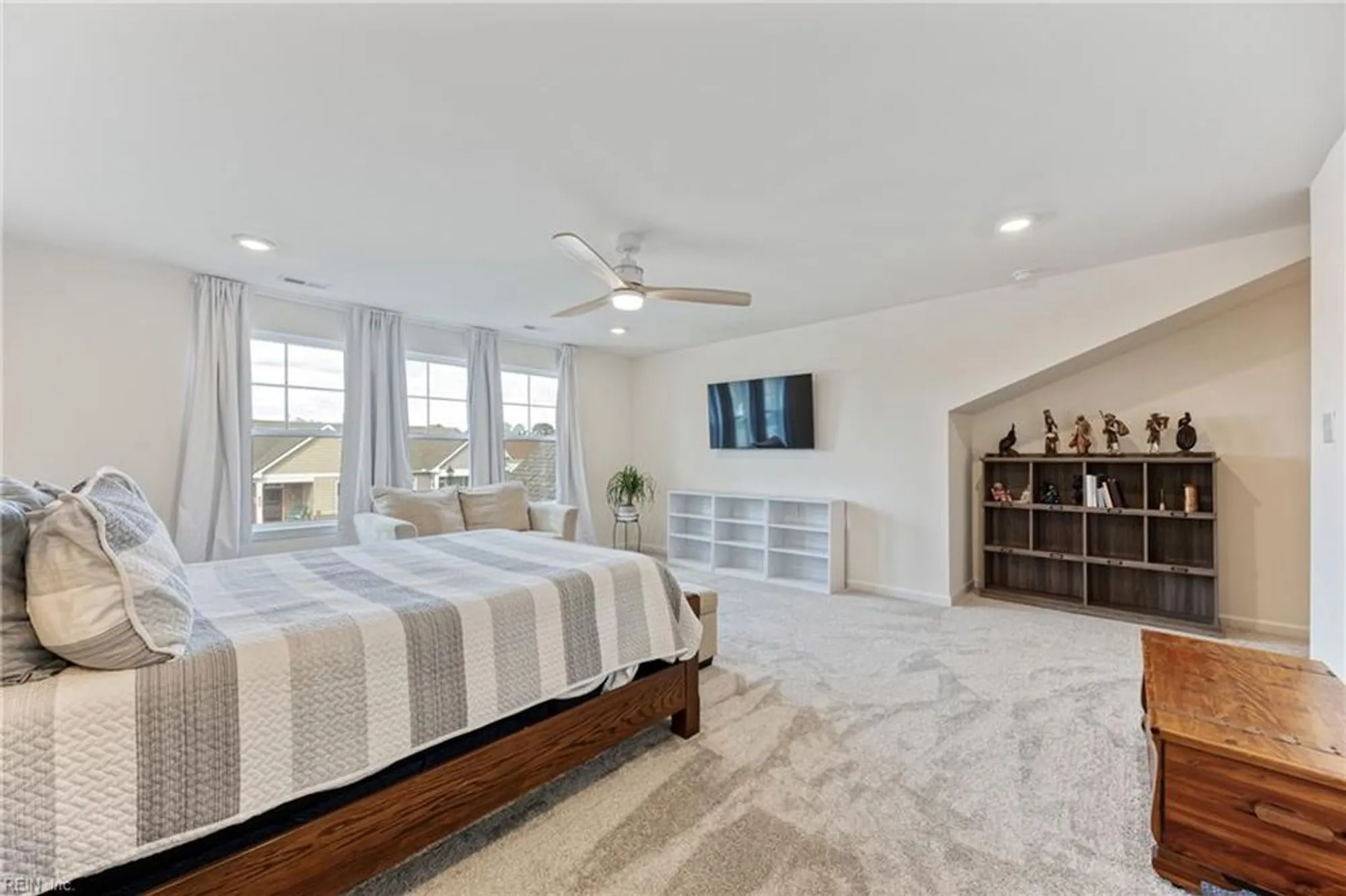 Property Slideshow image 35 of 47 | 204 cathedral st, Smithfield, VA, 23430