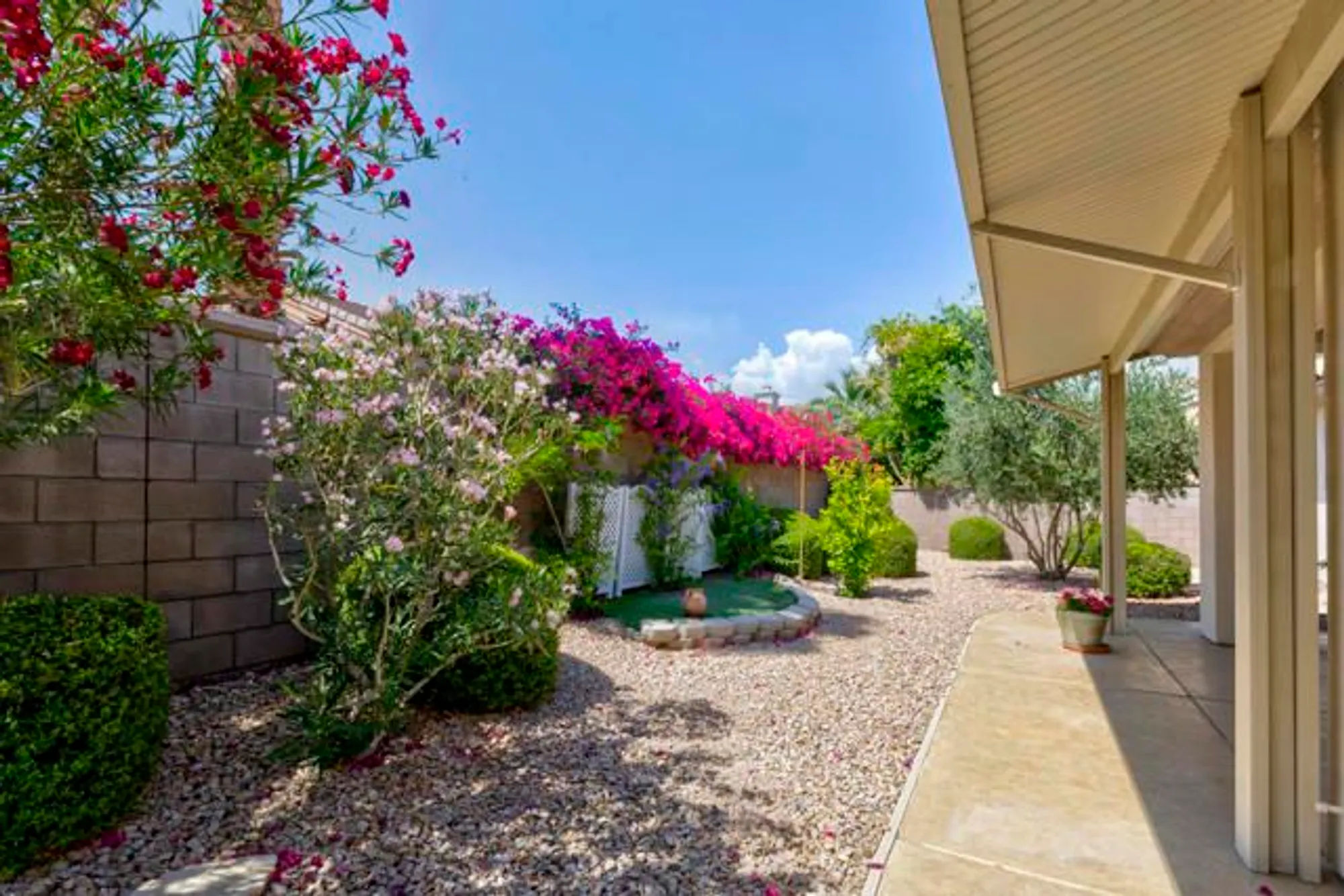 Property Slideshow image 26 of 32 | 37549 turnberry isle dr, Palm Desert, CA, 92211