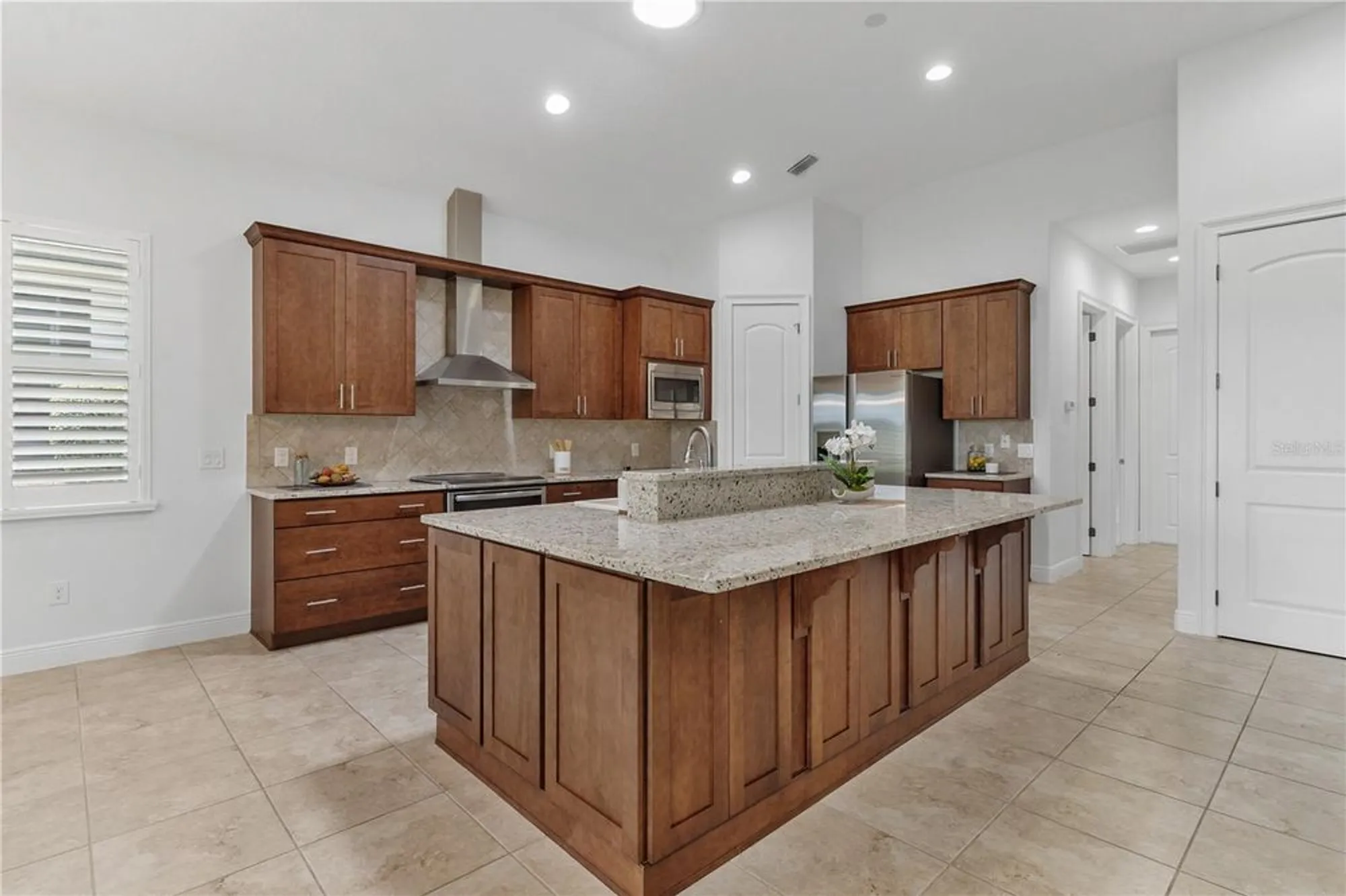 Property Slideshow image 17 of 54 | 5312 meadow hill loop, Lady Lake, FL, 32159