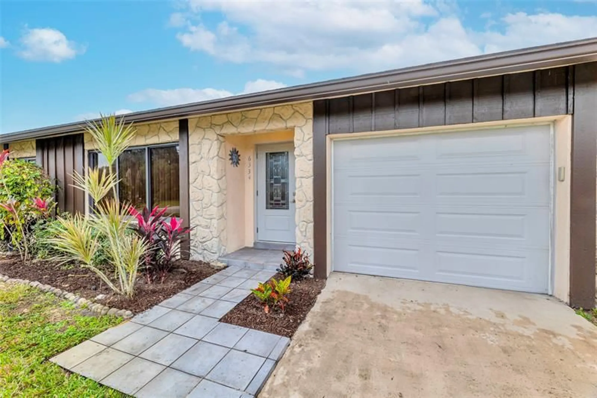 Property Slideshow image 6 of 56 | 6334 whispering wind way, Delray Beach, FL, 33484