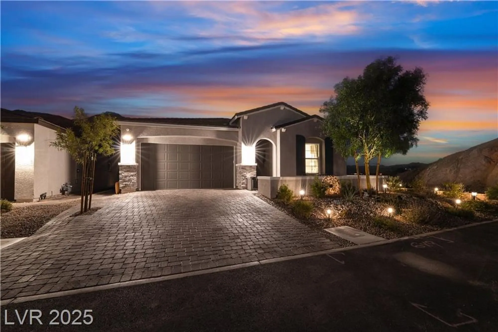 Property Slideshow image 1 of 80 | 68 cathedral wash pl, Henderson, NV, 89011