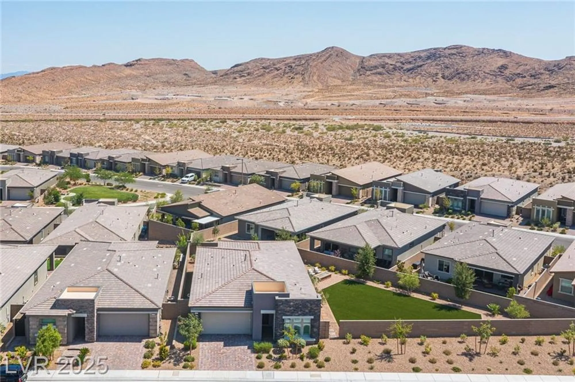 Property Slideshow image 51 of 92 | 936 mayfield manor ln, Las Vegas, NV, 89138