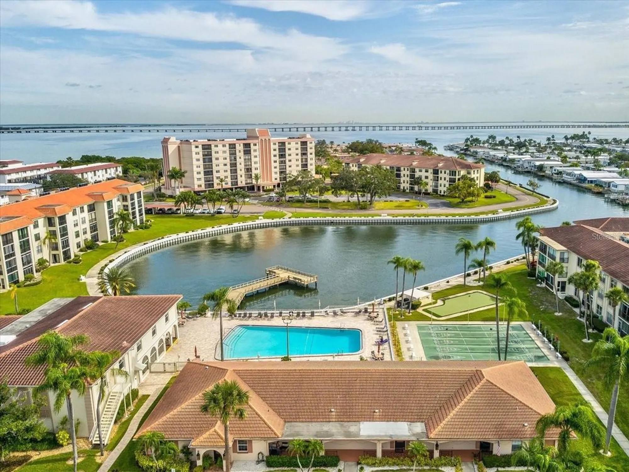 Property Slideshow image 13 of 33 | 19029 us highway 19 n apt 6-13, Clearwater, FL, 33764
