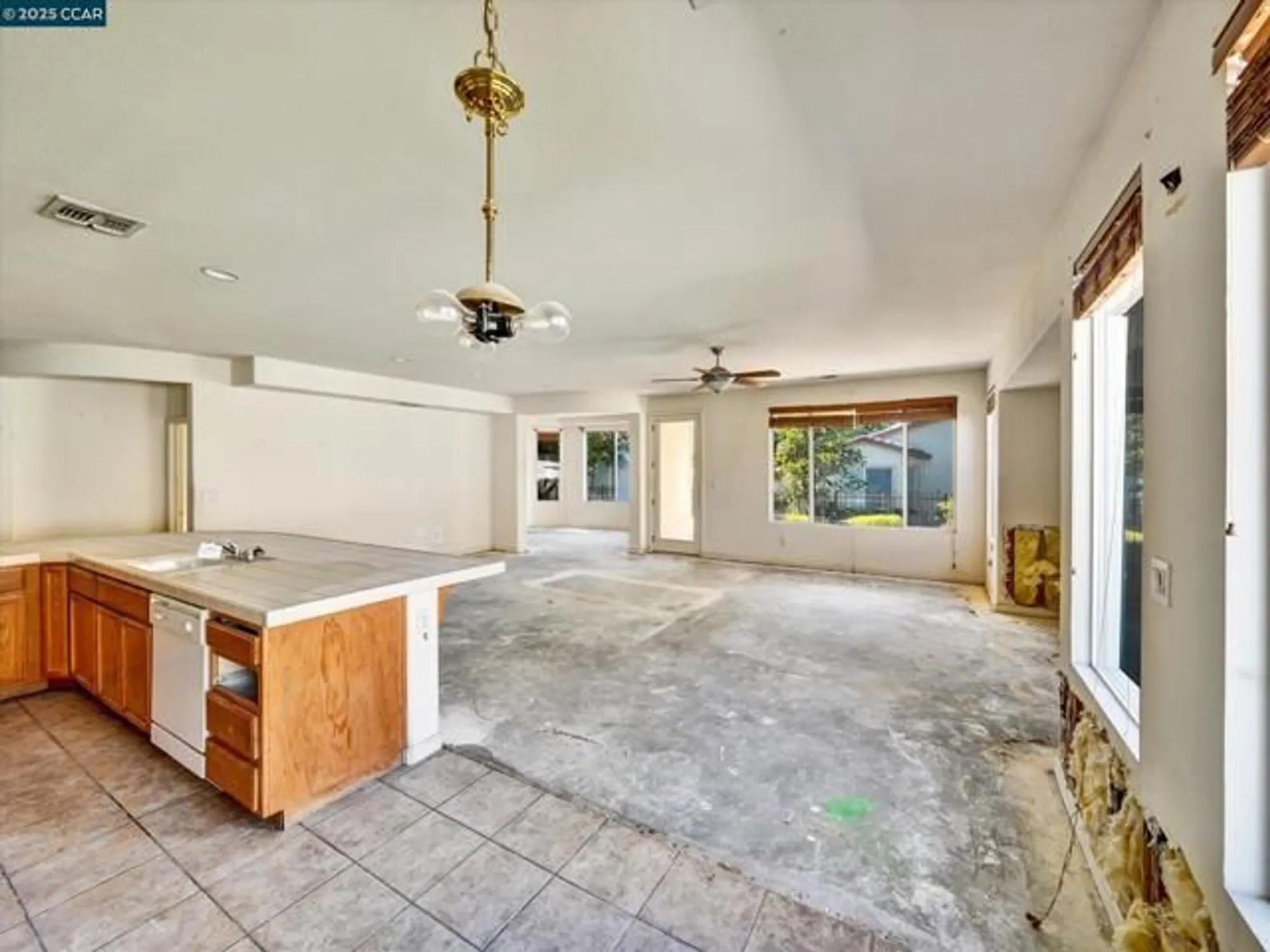 Property Slideshow image 9 of 29 | 329 brockton pl, Rio Vista, CA, 94571