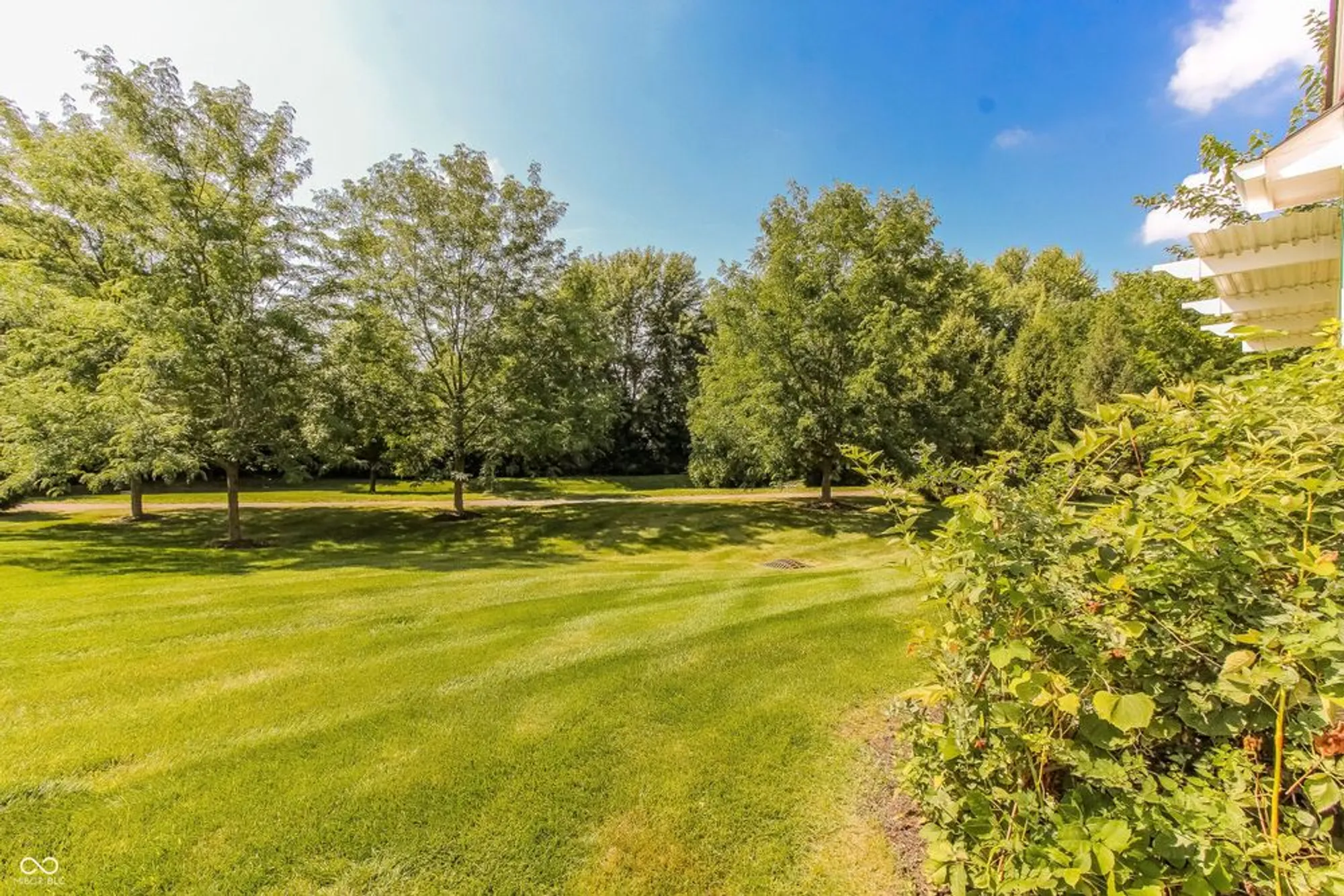 Property Slideshow image 44 of 52 | 15935 lambrusco way, Fishers, IN, 46037