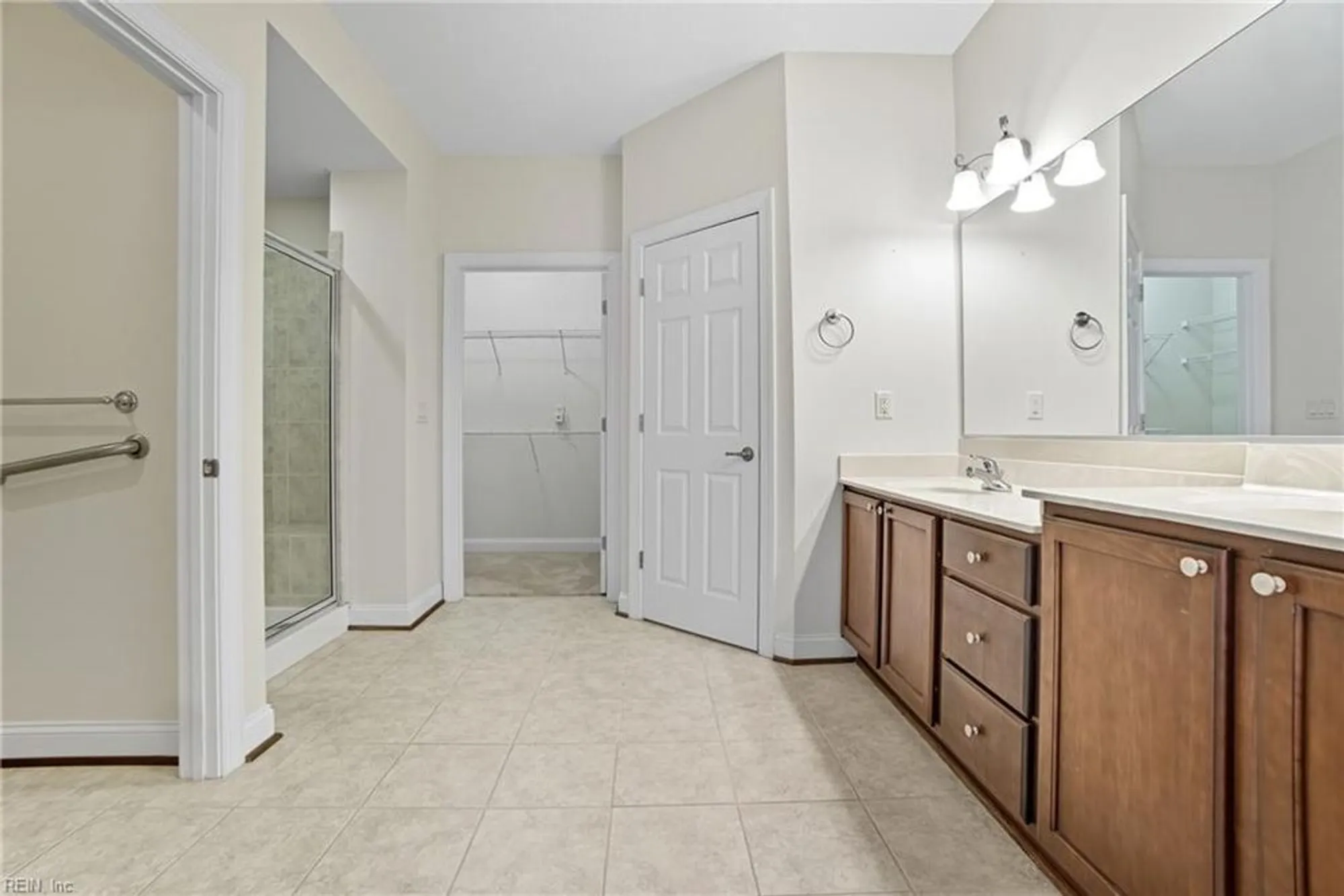 Property Slideshow image 18 of 35 | 1439 thistlewood ln, Chesapeake, VA, 23320