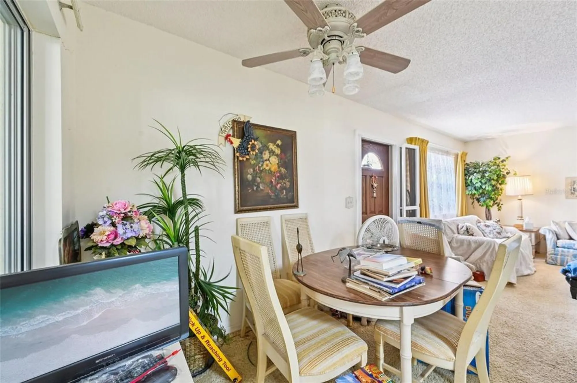 Property Slideshow image 6 of 51 | 2208 grenadier dr, Sun City Center, FL, 33573