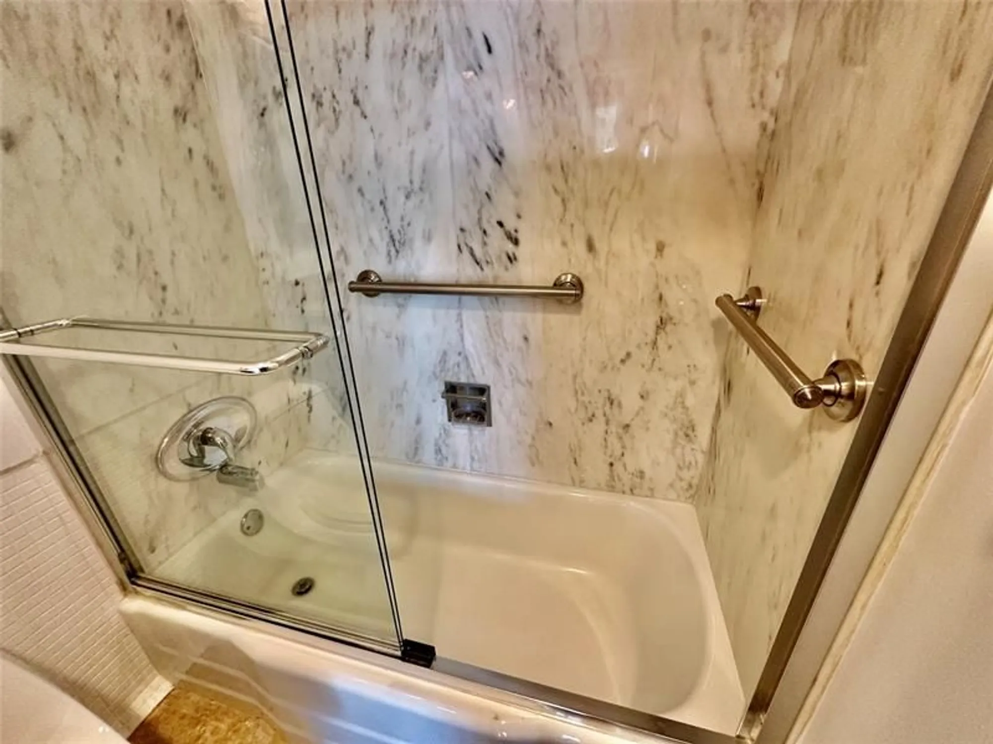 Property Slideshow image 29 of 45 | 3200 ne 36th st apt 1412a, Fort Lauderdale, FL, 33308