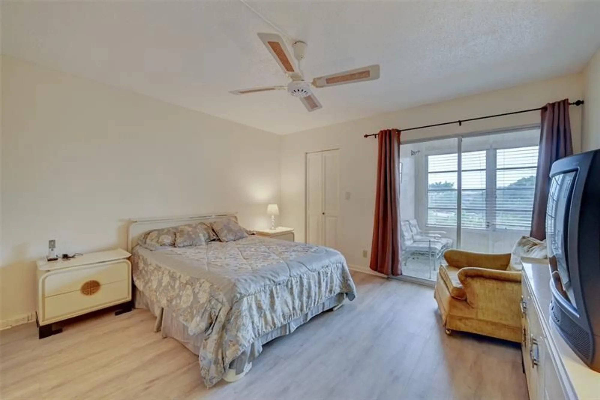 Property Slideshow image 4 of 28 | 2101 lucaya bnd e4, Coconut Creek, FL, 33066