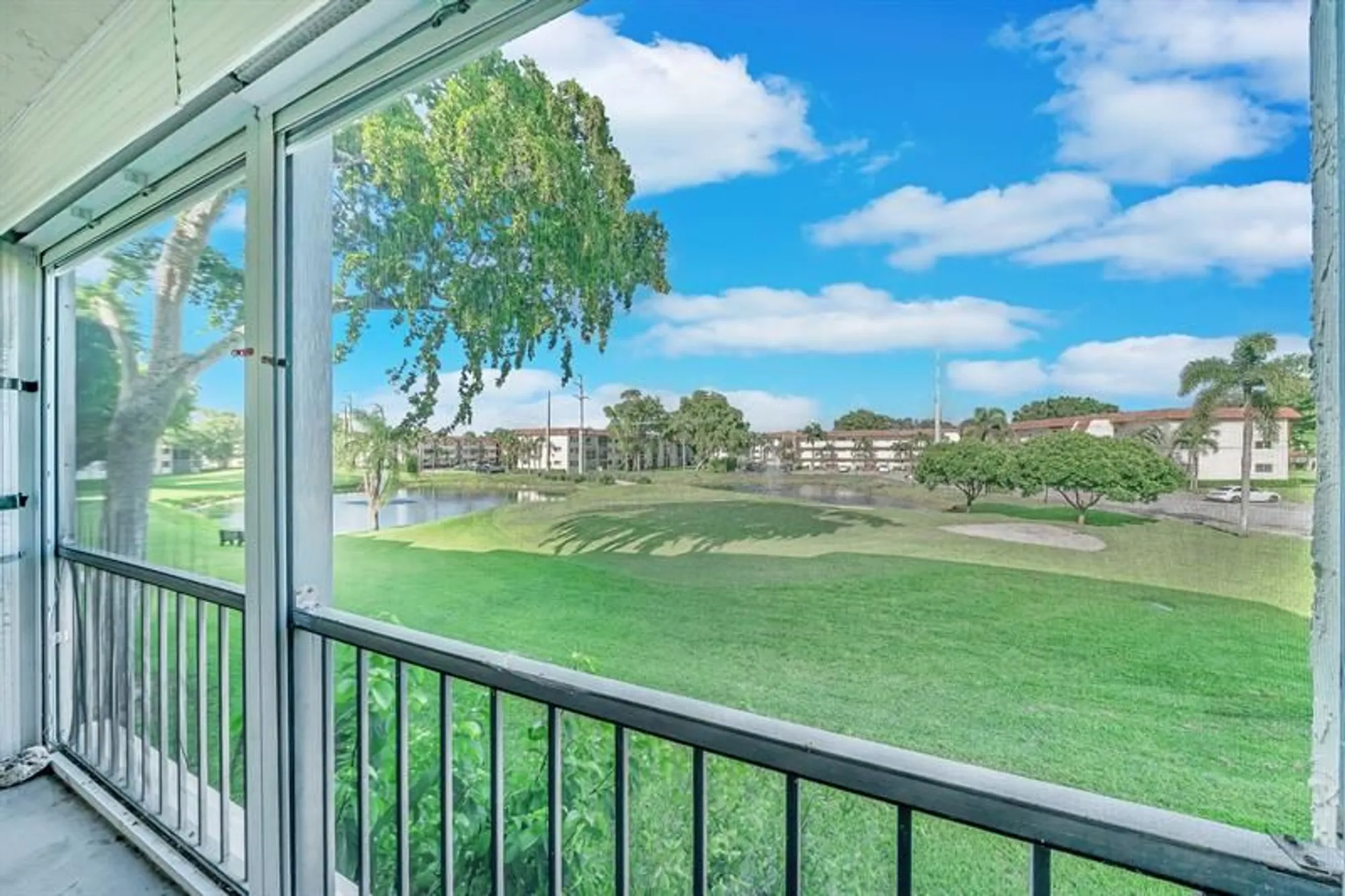 Property Slideshow image 21 of 33 | 8980 s hollybrook blvd 204, Pembroke Pines, FL, 33025