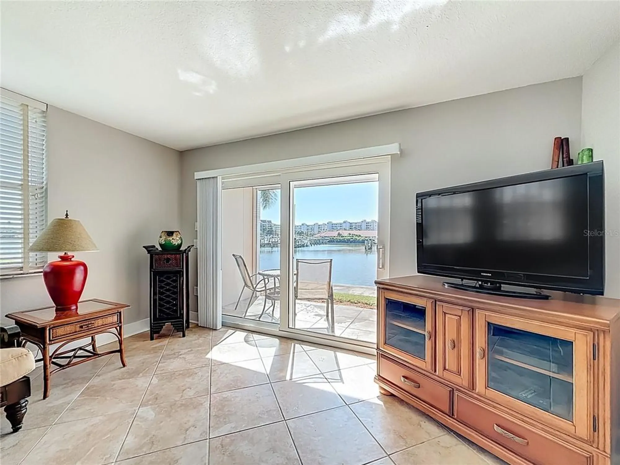 Property Slideshow image 10 of 65 | 7930 sun island dr 111, South Pasadena, FL, 33707