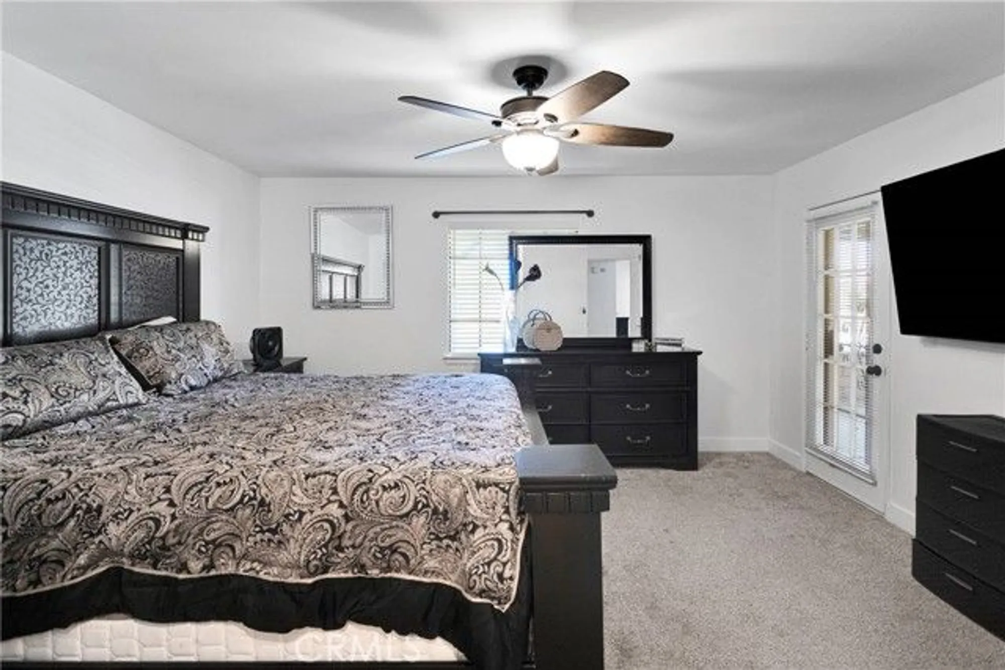 Property Slideshow image 15 of 27 | 11722 oak st, Apple Valley, CA, 92308