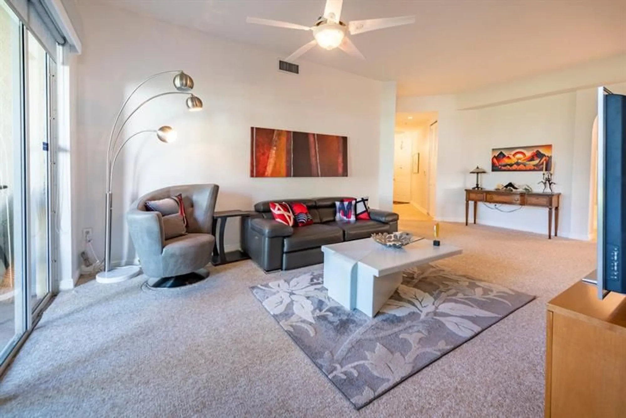Property Slideshow image 3 of 23 | 7867 exeter blvd e # 101, Tamarac, FL, 33321