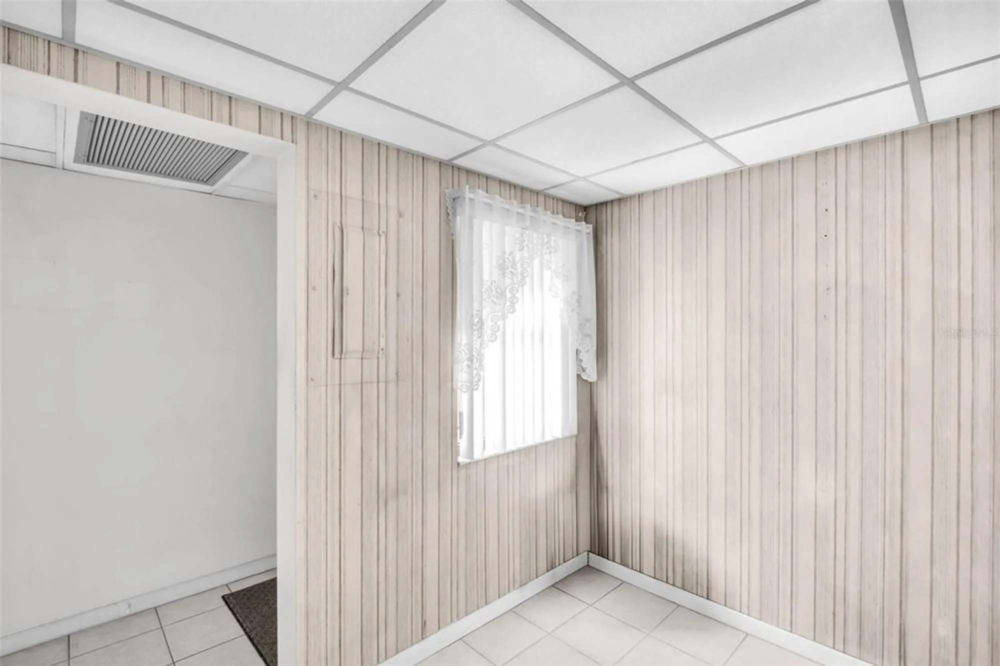 Property Slideshow image 9 of 37 | 11945 143rd st 7121, Largo, FL, 33774