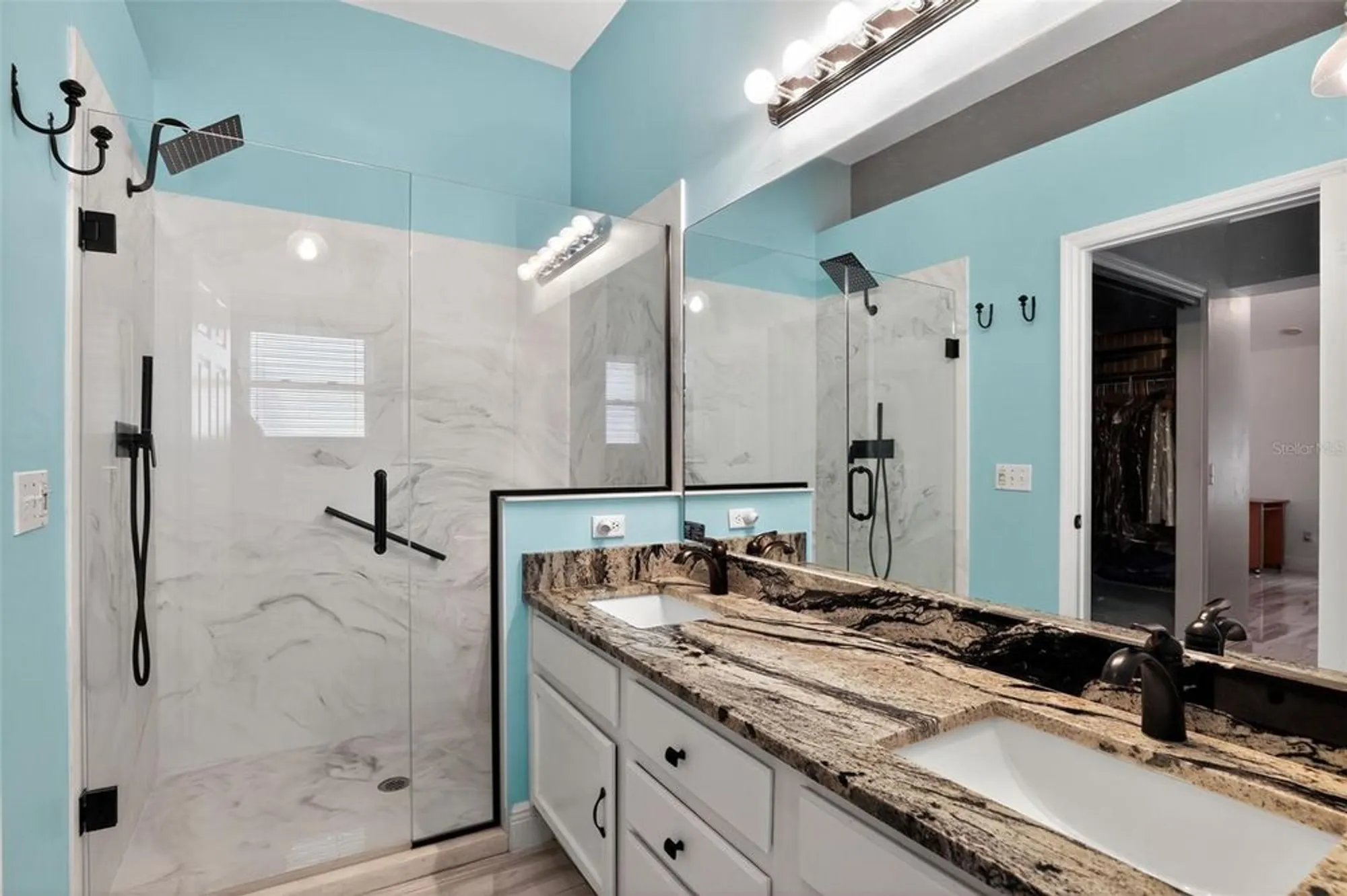 Property Slideshow image 30 of 32 | 411 del mar dr, Lady Lake, FL, 32159