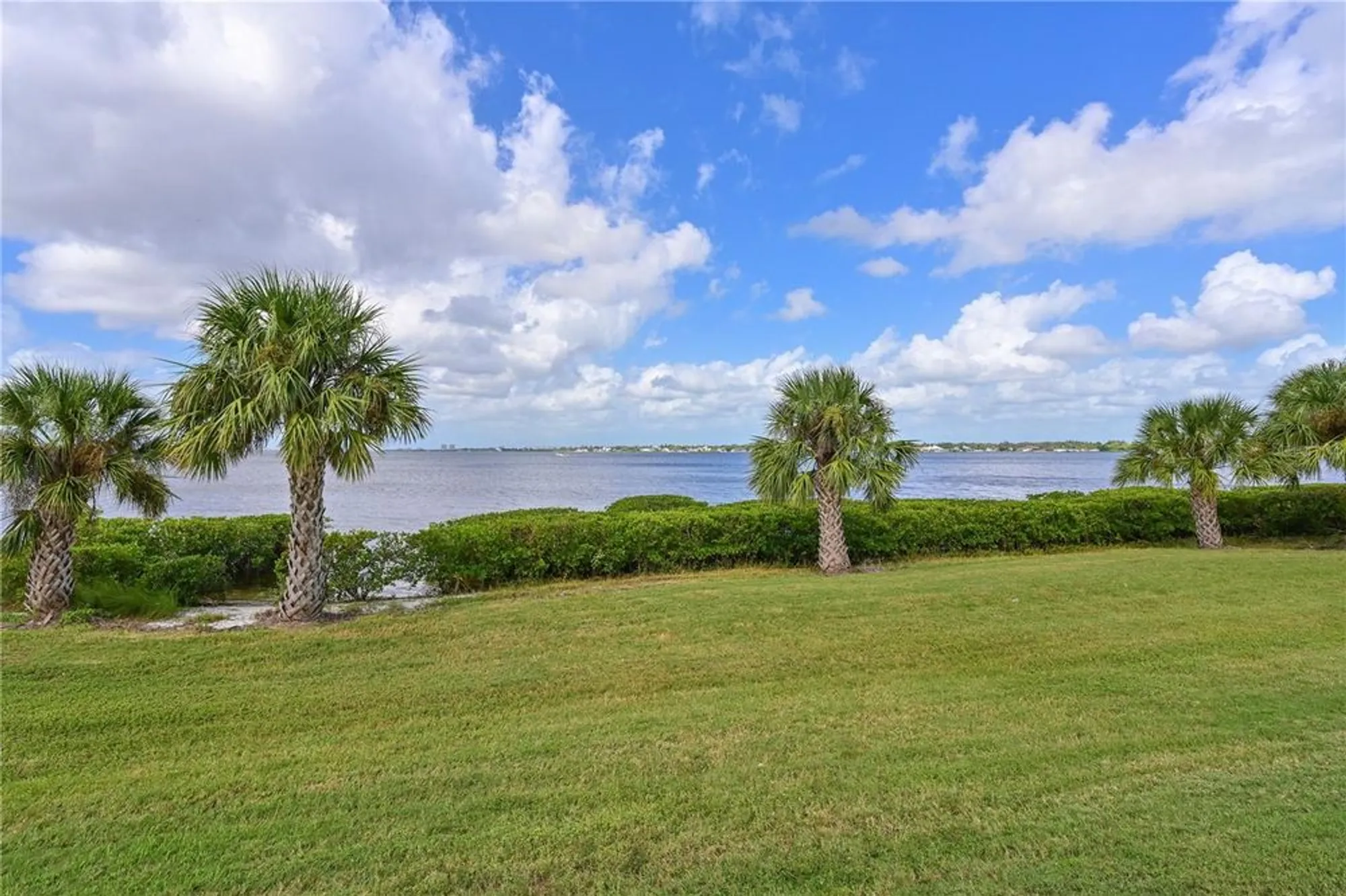 Property Slideshow image 27 of 74 | 910 tidewater shores loop 102, Bradenton, FL, 34208