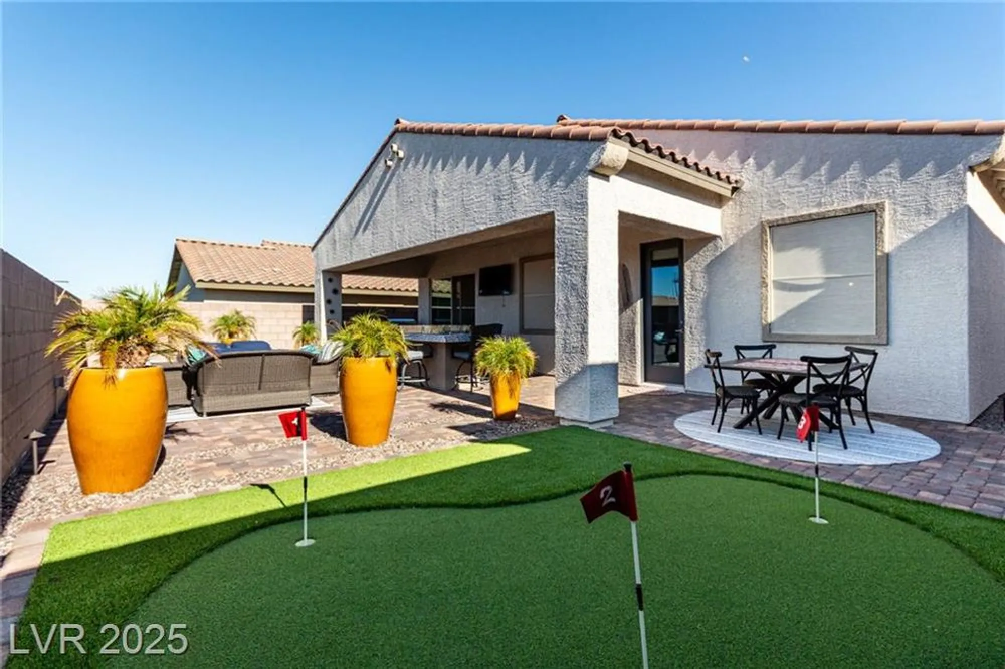 Property Slideshow image 37 of 43 | 685 sunray park st, Henderson, NV, 89011