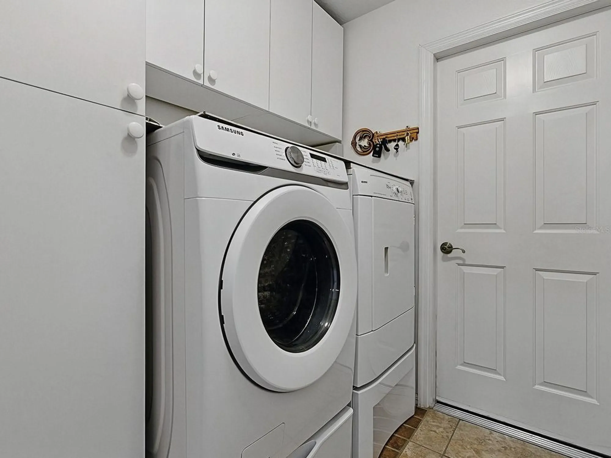 Property Slideshow image 45 of 89 | 3001 lake huron ln, Tavares, FL, 32778