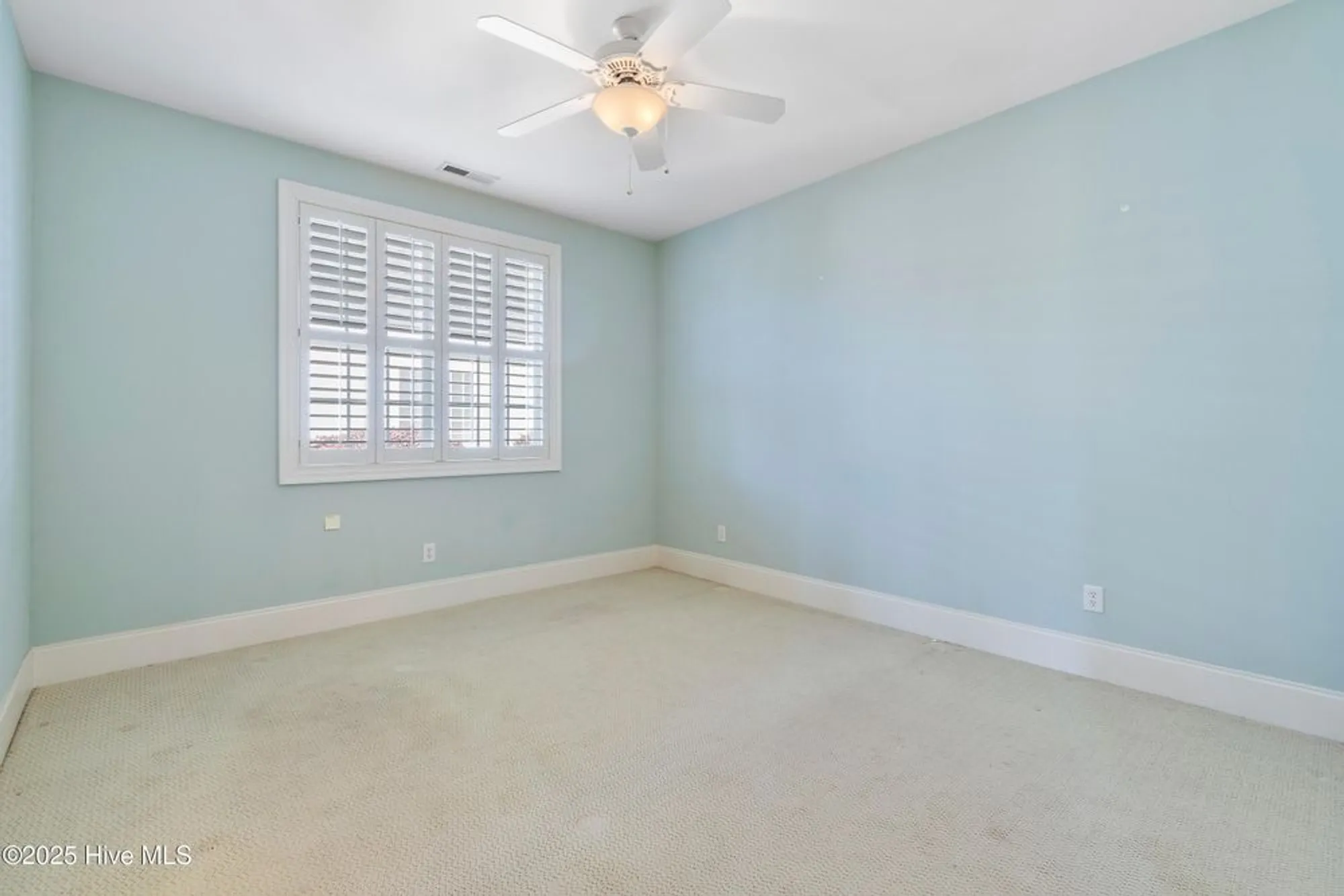 Property Slideshow image 22 of 52 | 3675 w medinah ave, Southport, NC, 28461