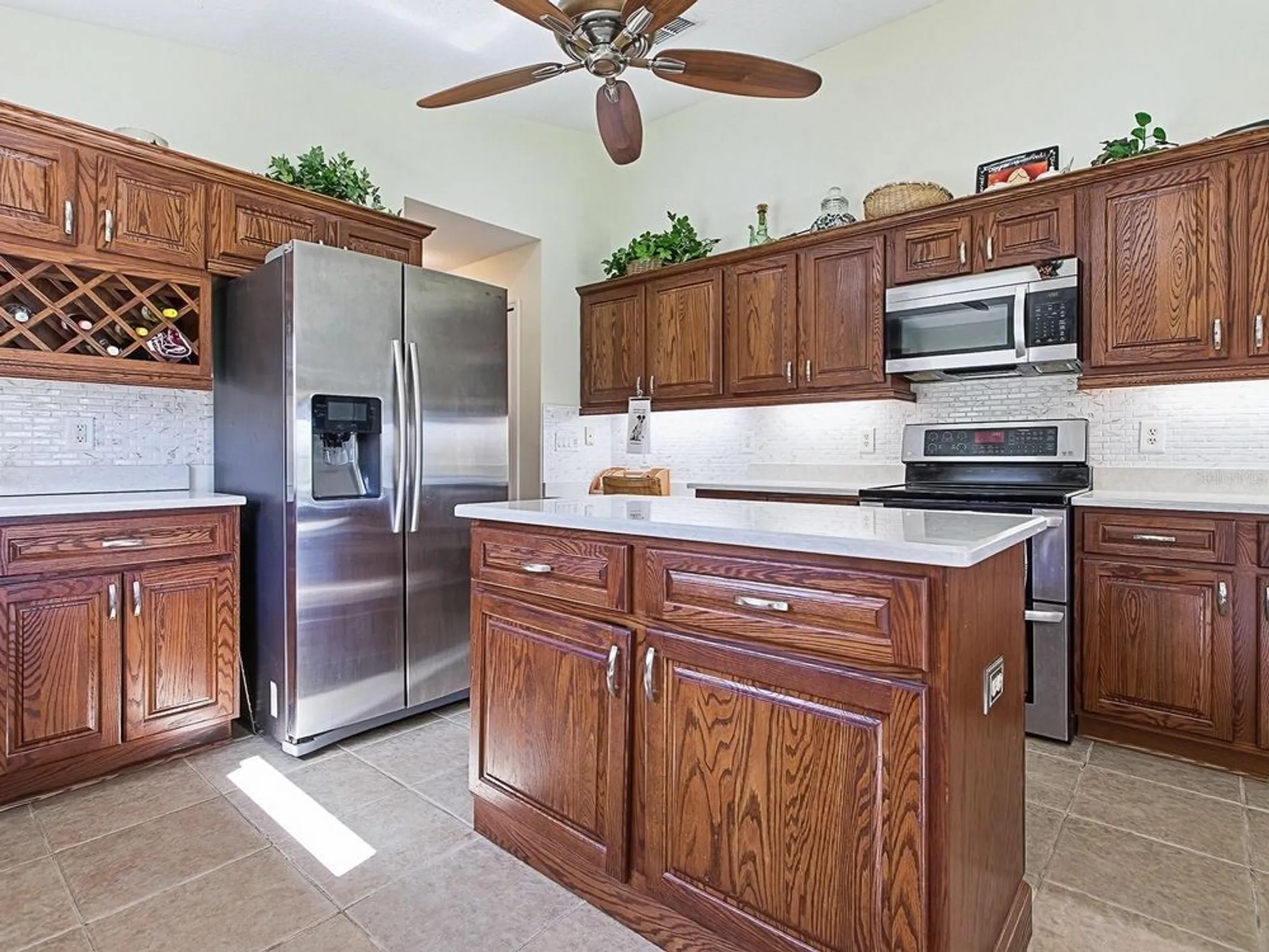 Property Slideshow image 19 of 73 | 4849 sable ridge ct, Leesburg, FL, 34748