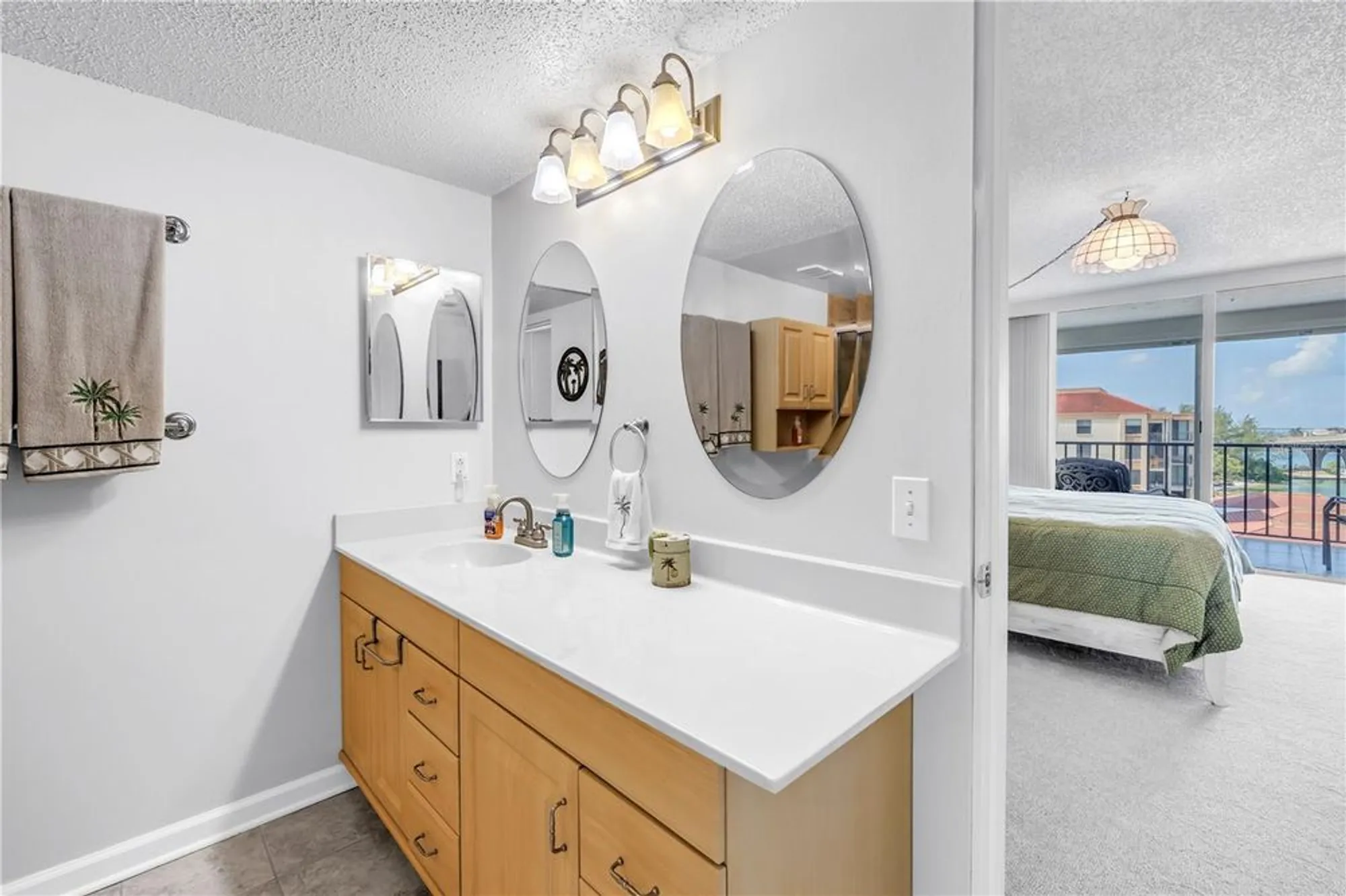 Property Slideshow image 20 of 36 | 6265 sun blvd apt 605, St Petersburg, FL, 33715