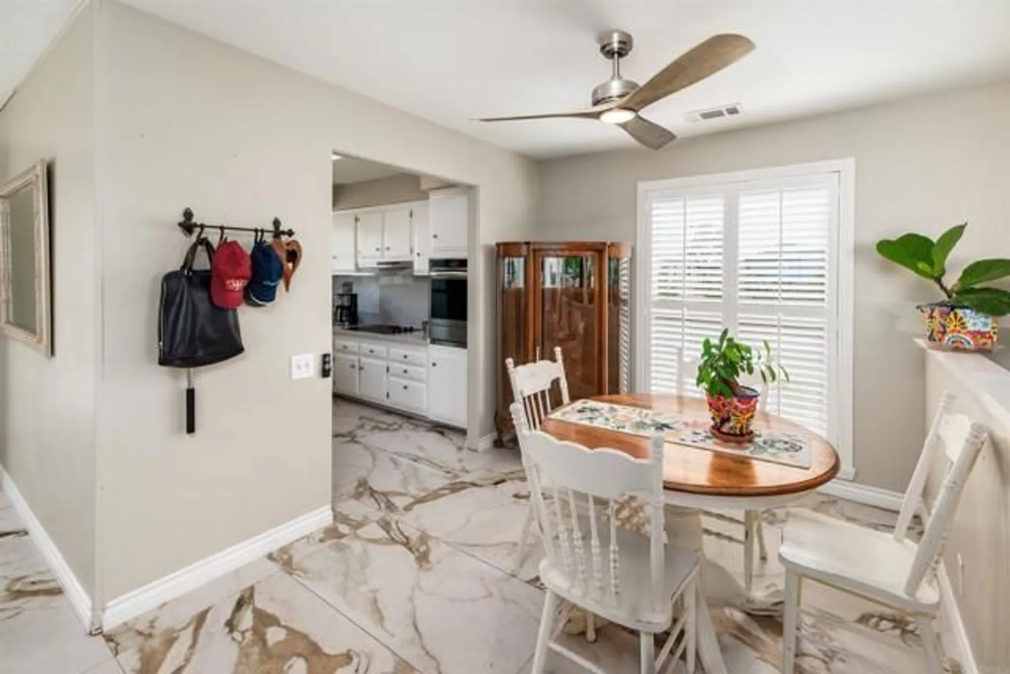 Property Slideshow image 9 of 33 | 3621 vista campana 64, Oceanside, CA, 92057
