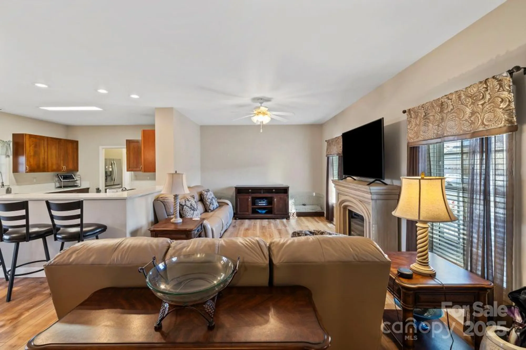 Property Slideshow image 16 of 48 | 494 riverwind dr, Hendersonville, NC, 28739