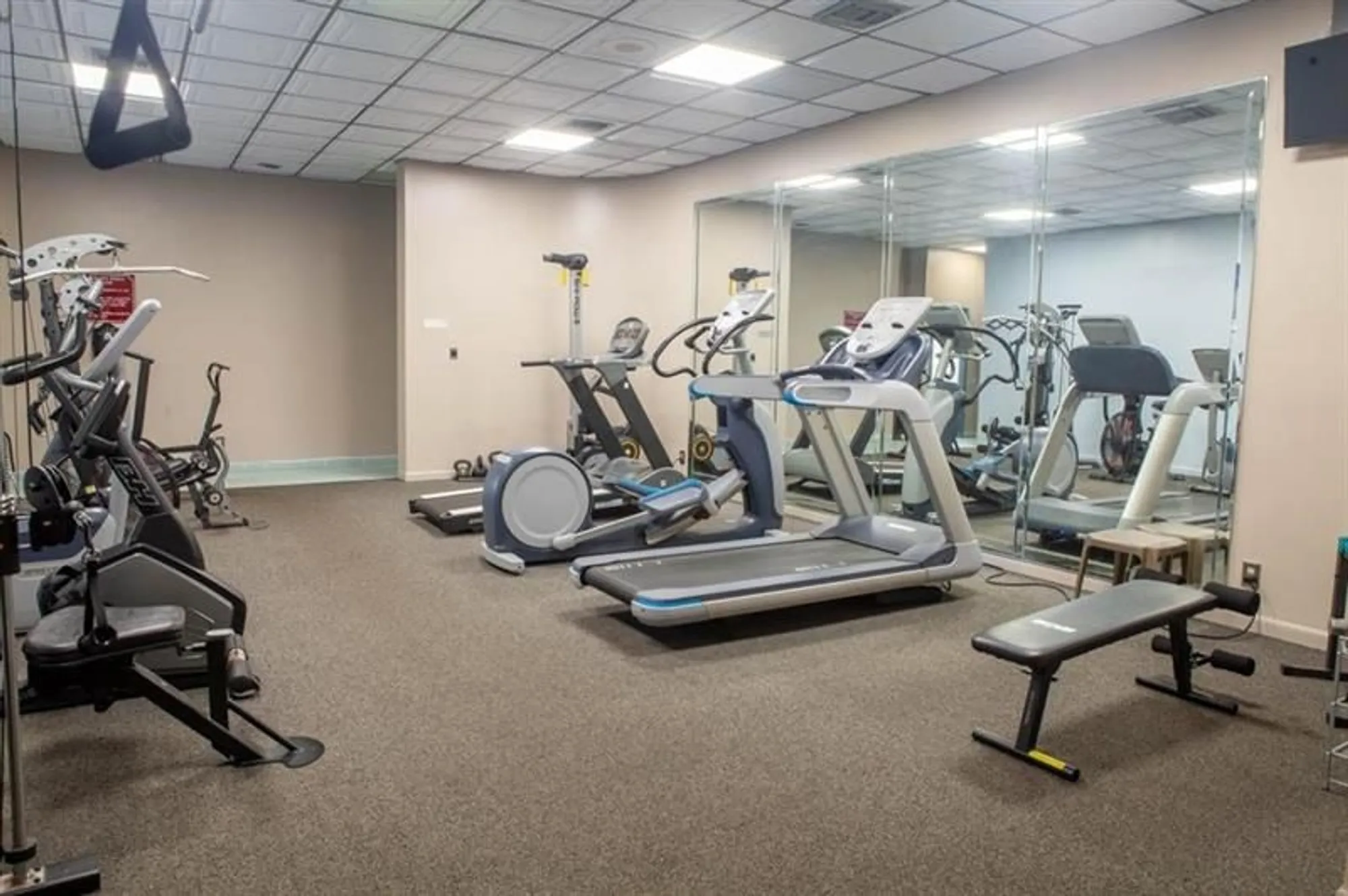 Property Slideshow image 54 of 60 | 900 colony point cir 407, Pembroke Pines, FL, 33026