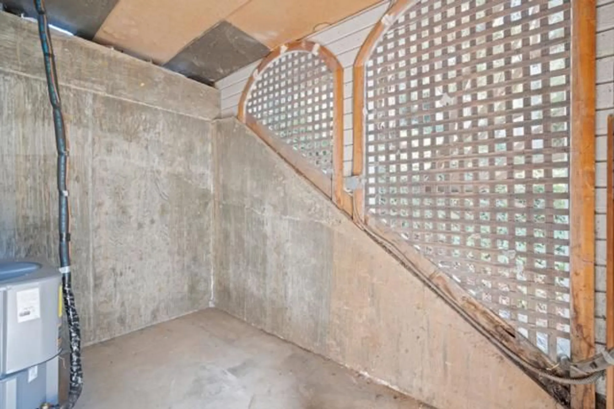 Property Slideshow image 33 of 49 | 7704 galloway dr, San Jose, CA, 95135