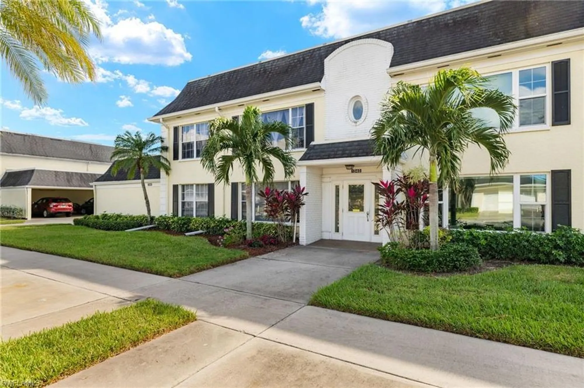 Property Slideshow image 1 of 27 | 1340 s brandywine cir apt 3, Fort Myers, FL, 33919