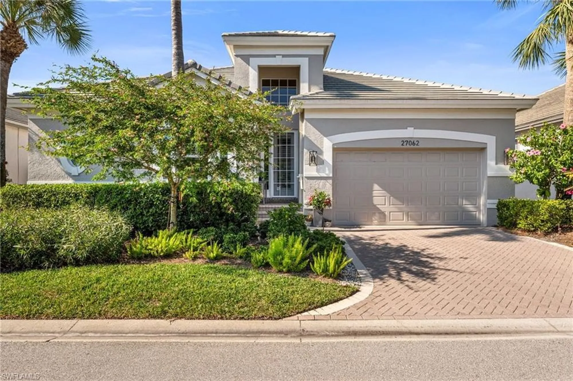 Property Slideshow image 2 of 21 | 27062 shell ridge cir, Bonita Springs, FL, 34134