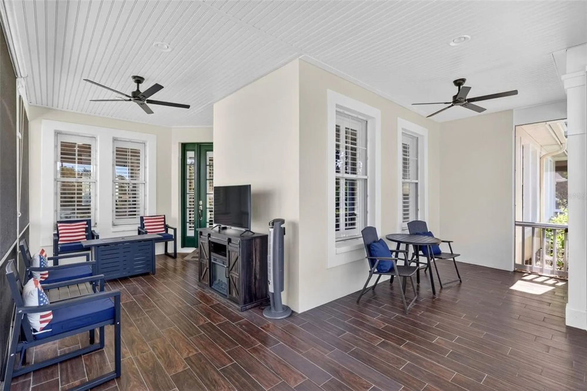 Property Slideshow image 12 of 77 | 5610 golden isles dr, Apollo Beach, FL, 33572