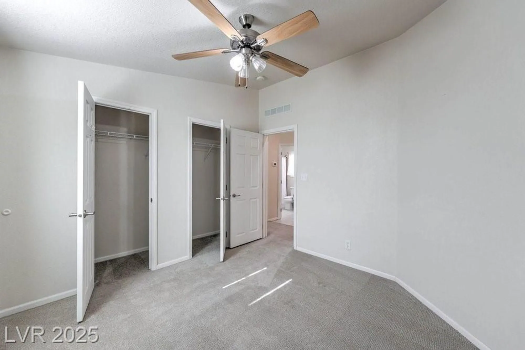 Property Slideshow image 39 of 44 | 581 montecito dr, Pahrump, NV, 89048