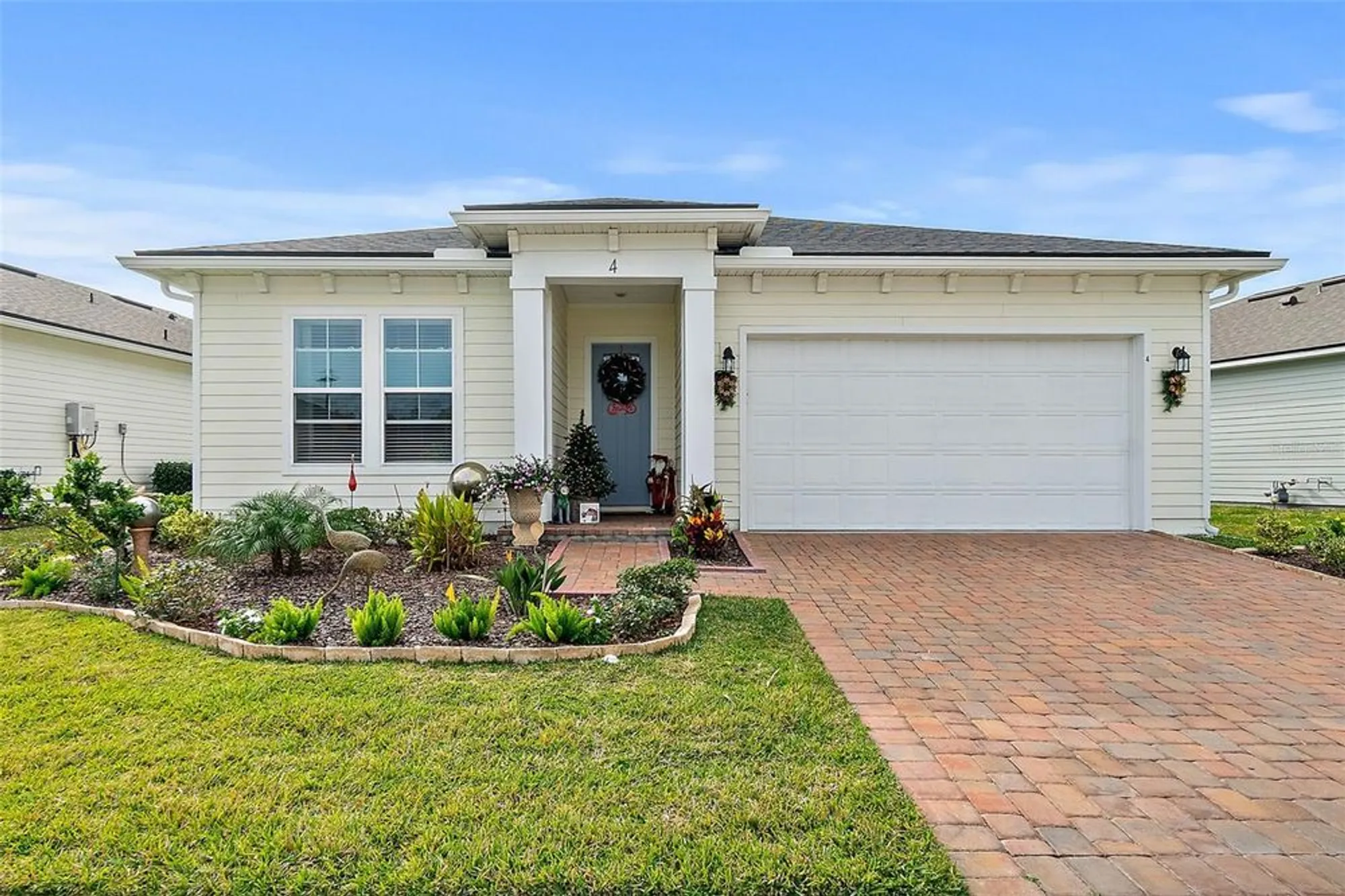 Property Slideshow image 1 of 40 | 4 jackson blue pl, Palm Coast, FL, 32137