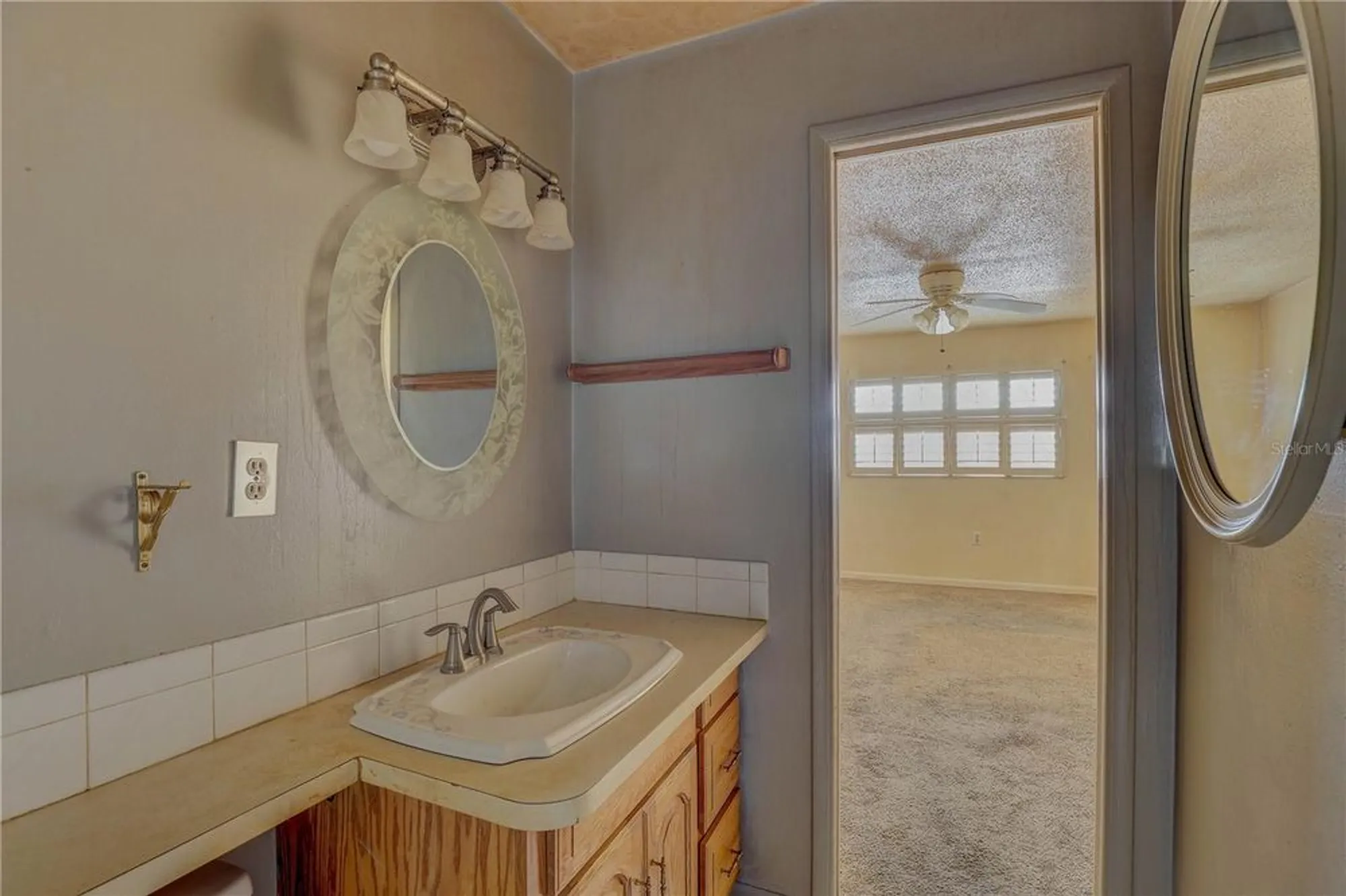Property Slideshow image 22 of 41 | 5501 80th st n unit 406, Saint Petersburg, FL, 33709