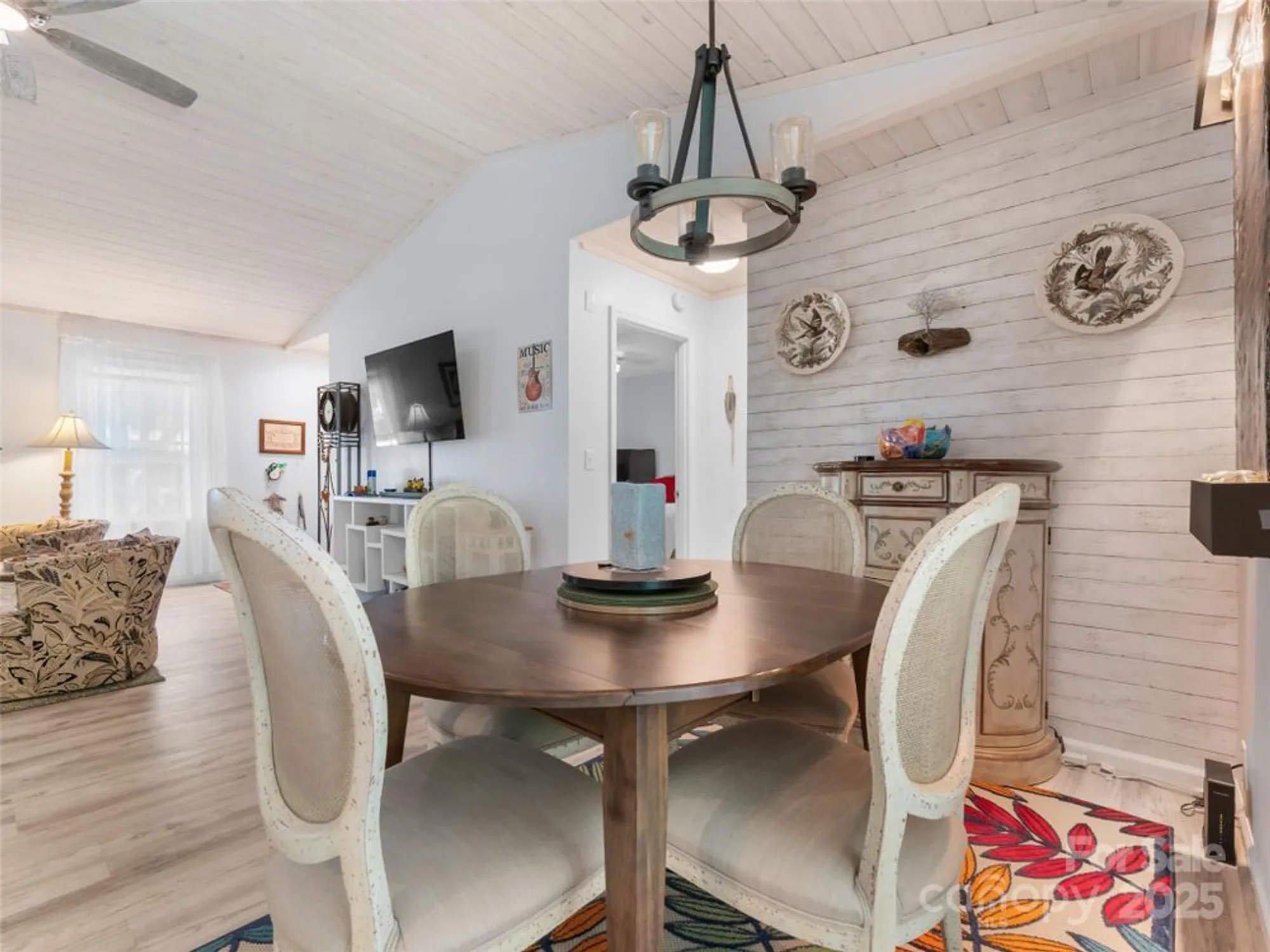 Property Slideshow image 15 of 37 | 33 resada dr, Brevard, NC, 28712