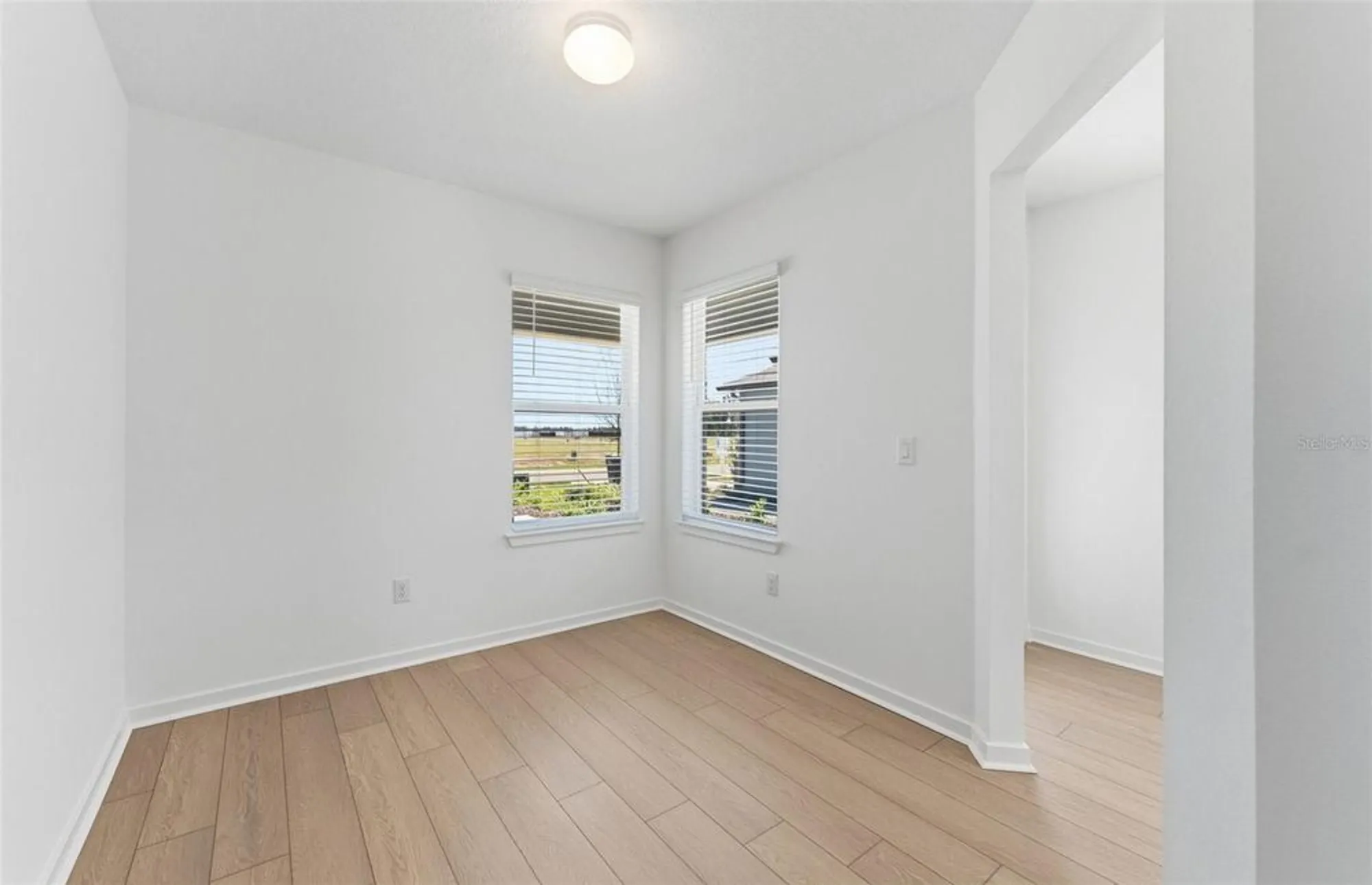 Property Slideshow image 10 of 28 | 14716 sunlit cir, Parrish, FL, 34219