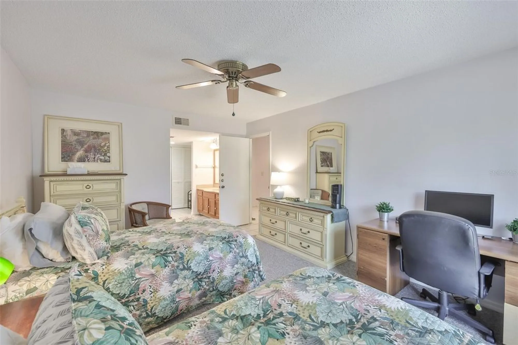 Property Slideshow image 6 of 46 | 1305 spry ct, Sun City Center, FL, 33573