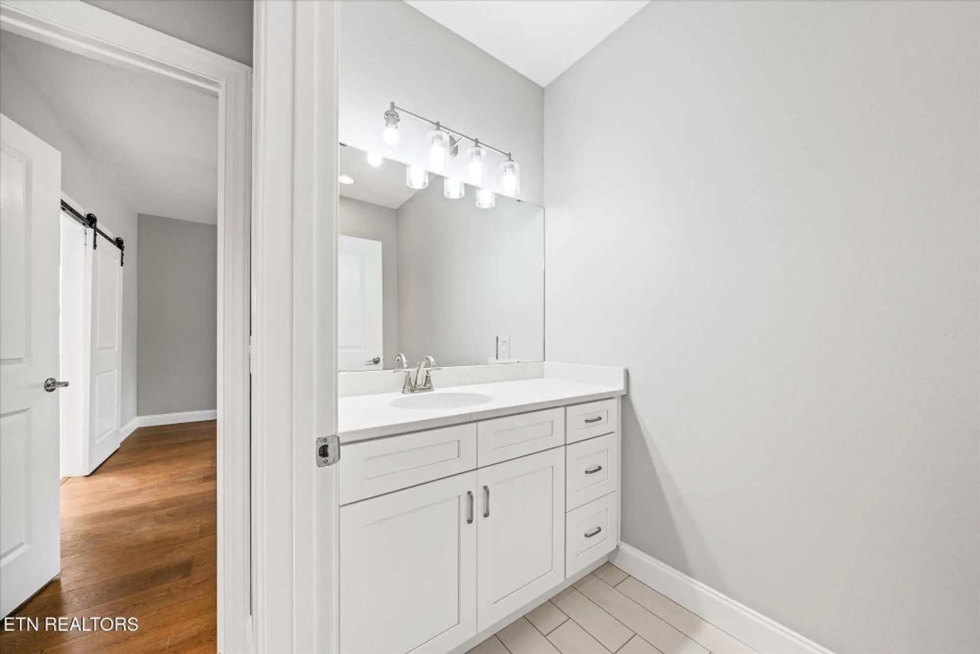 Property Slideshow image 18 of 43 | 145 lakeside dr, Crossville, TN, 38558