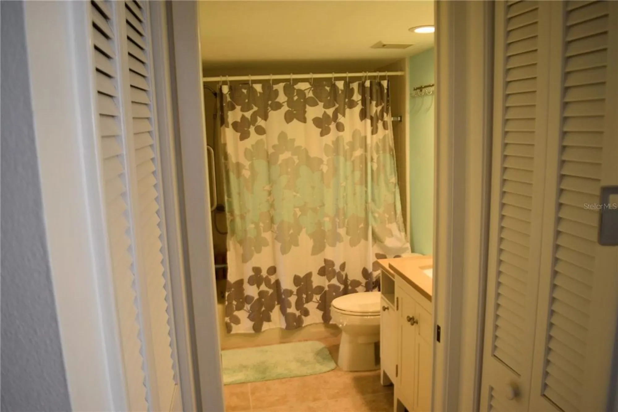 Property Slideshow image 31 of 59 | 3062 eastland blvd # d206, Clearwater, FL, 33761